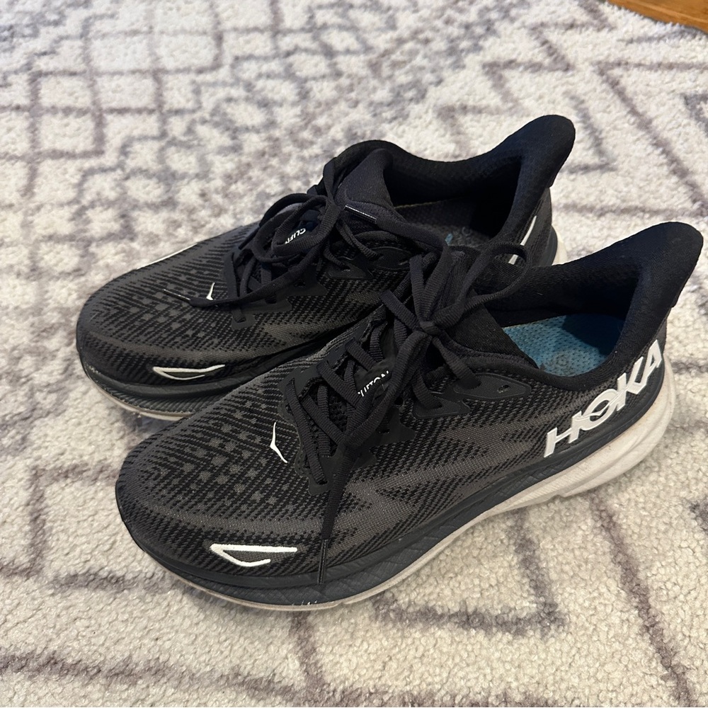 Hoka One Black White Clifton Mens 8.5D Athletic Shoes